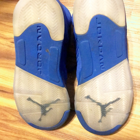 Shoes - Picture 5 of 8